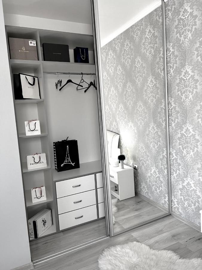 Luxurious Accommodation Floreşti المظهر الخارجي الصورة
